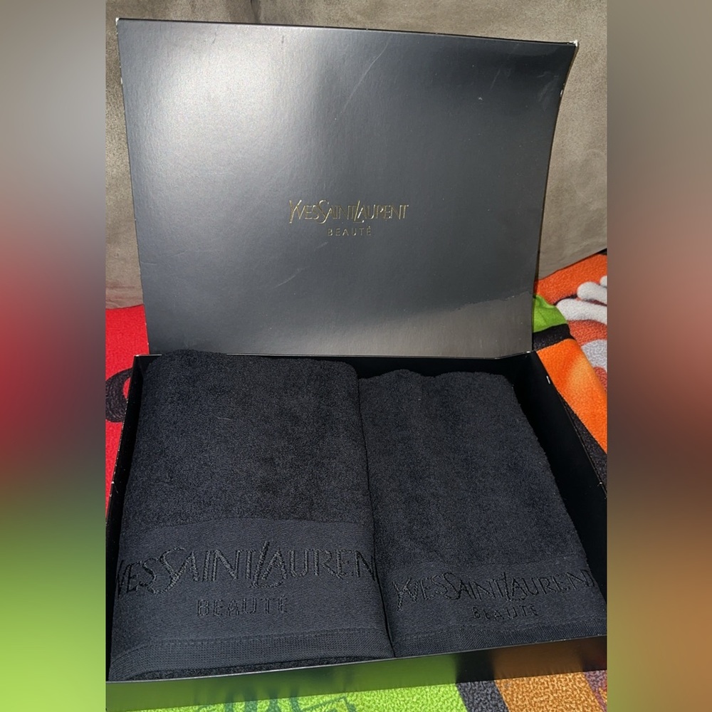 YSL Beauté Black Towel Set NIB